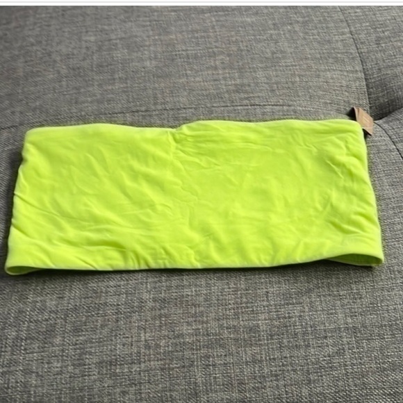 Skims Fits Everybody Bandeau Bra - Picture 4 of 13